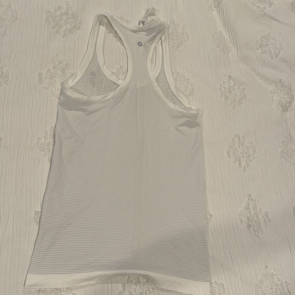 Lululemon run tank - Picture 2 of 2